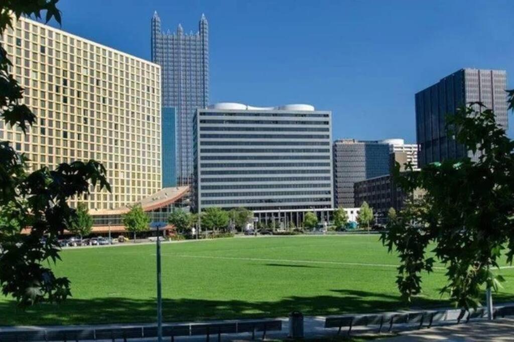 Sprawling Stadium Views Wonderful Location 24-7 Parking Gym Lounge Pittsburgh Exterior photo