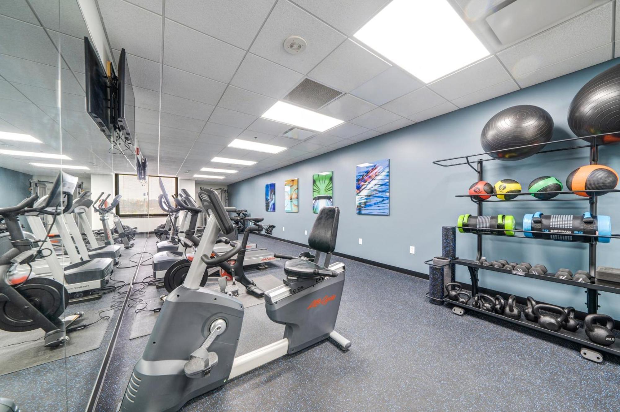 Sprawling Stadium Views Wonderful Location 24-7 Parking Gym Lounge Pittsburgh Exterior photo