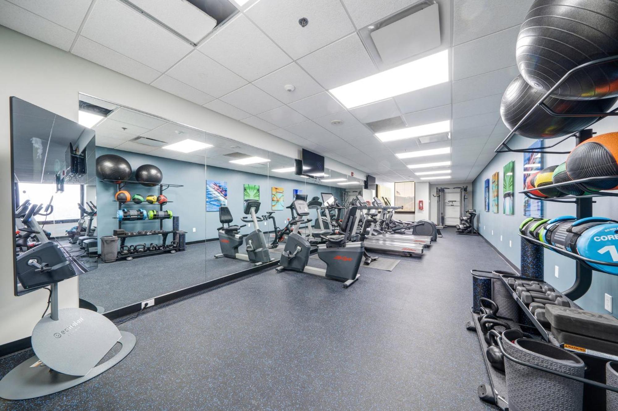 Sprawling Stadium Views Wonderful Location 24-7 Parking Gym Lounge Pittsburgh Exterior photo